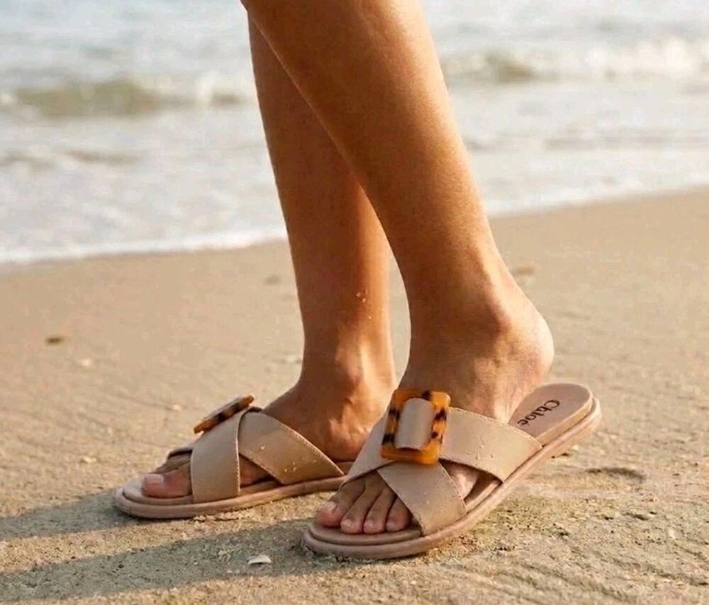 Olukai La'i Slide Sandals 7 Taupe Tortoiseshell Flip Flops Travel Beach Vacation